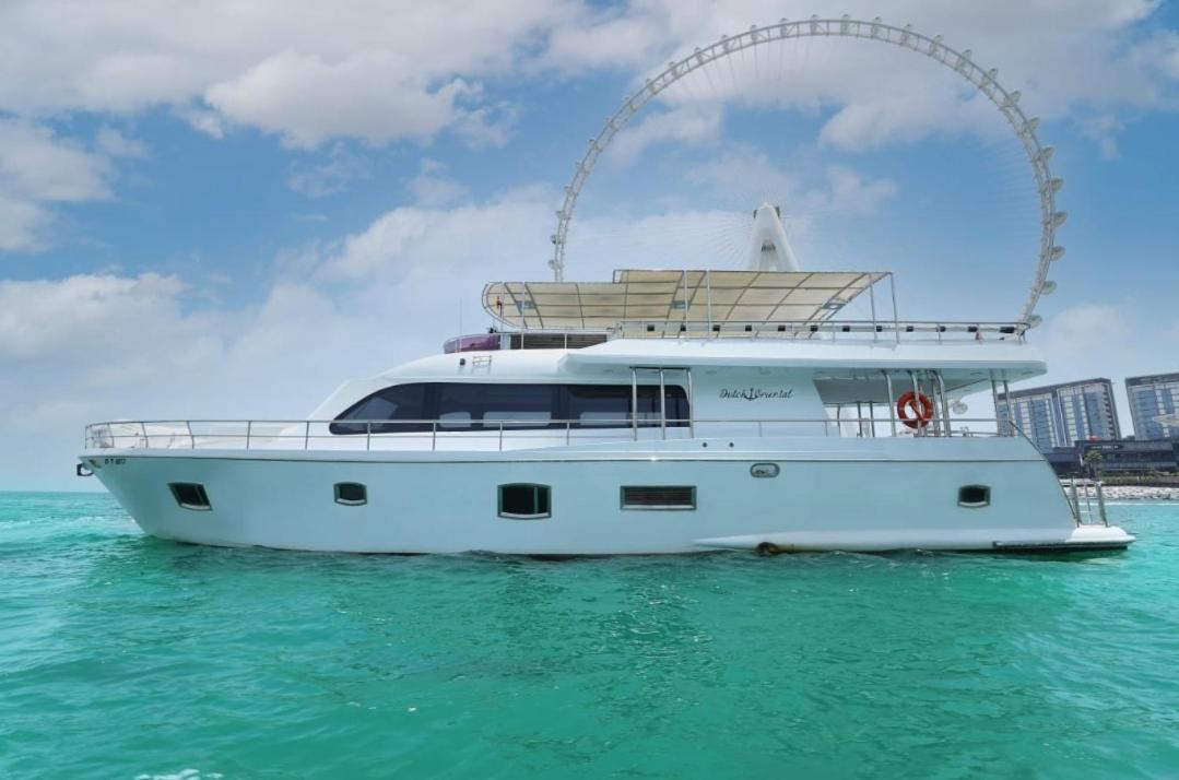 Goldfish Yachts Botel